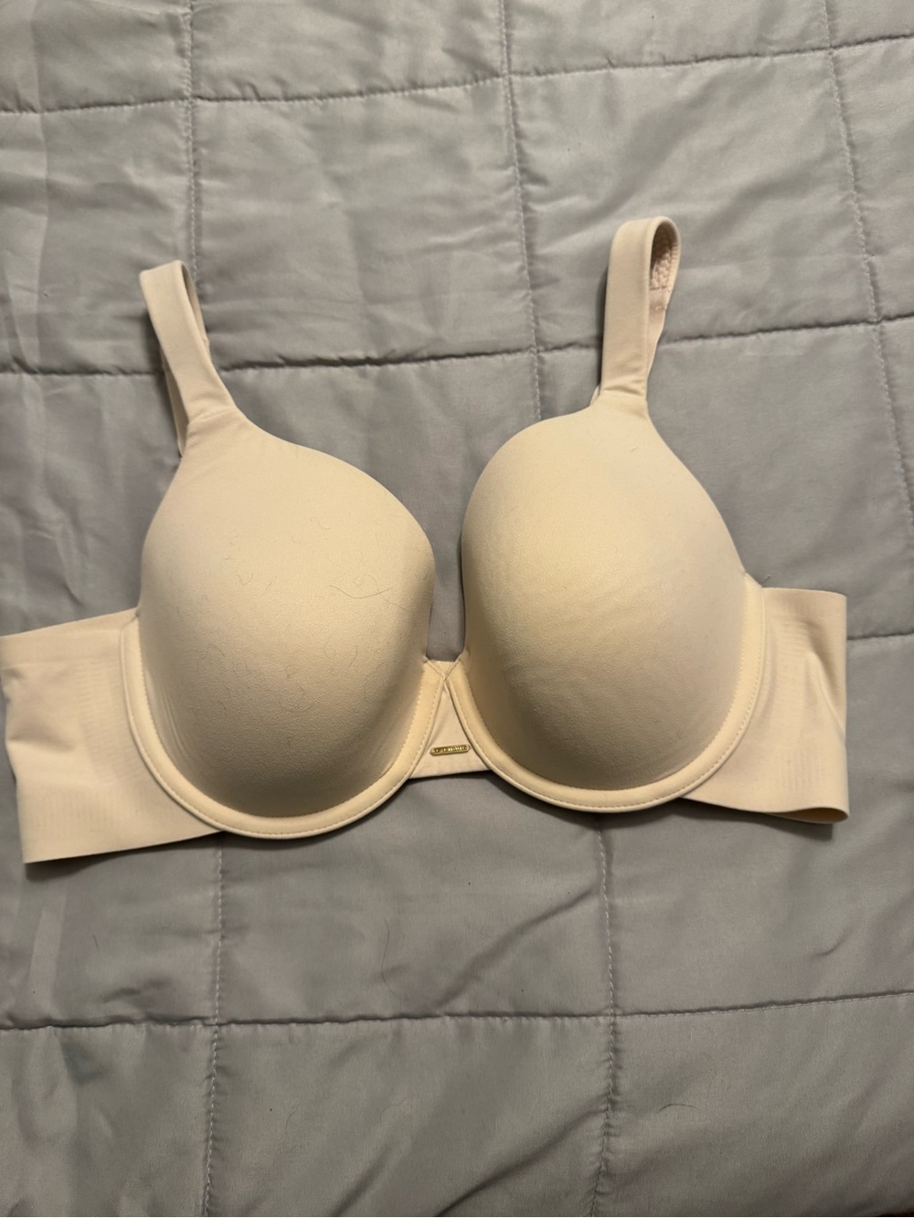 Cacique Smooth Moulded Bra in Cream